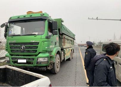 大型运输车爆料案件最新,真相与疑云交织